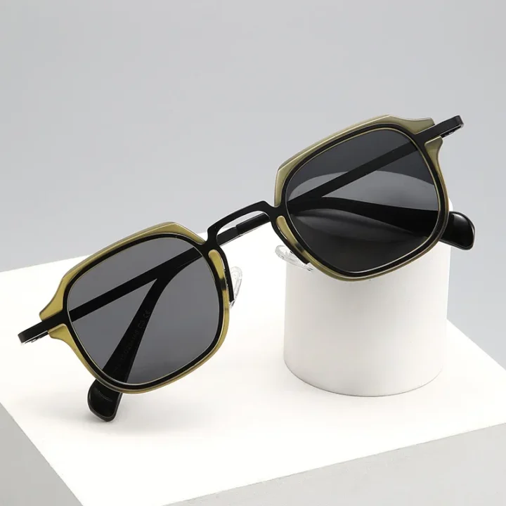 Radiant Vintage Square Sunglasses Women Men Fashion Glasses.Glasses